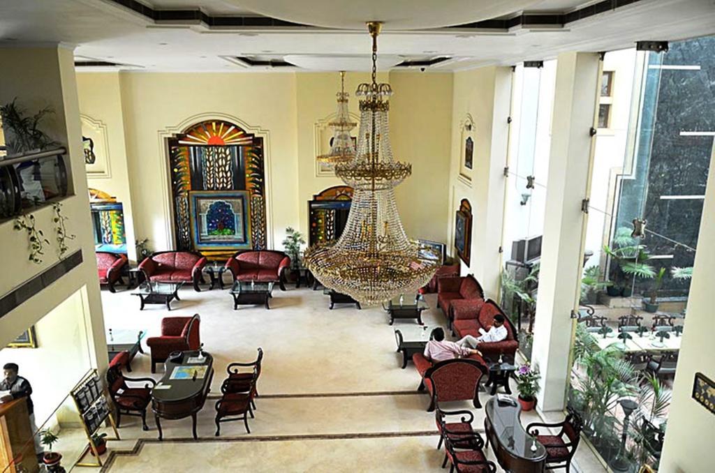 Hotel Meraden Grand Waranasi Zewnętrze zdjęcie